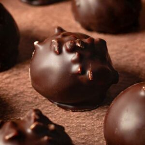 Rocher par Nina Métayer